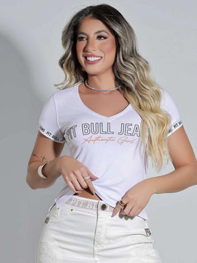 T-SHIRT GOLA V COM LOGOMANIA PERSONALIZADA DIA A DIA E CASUAL CELEBRATION